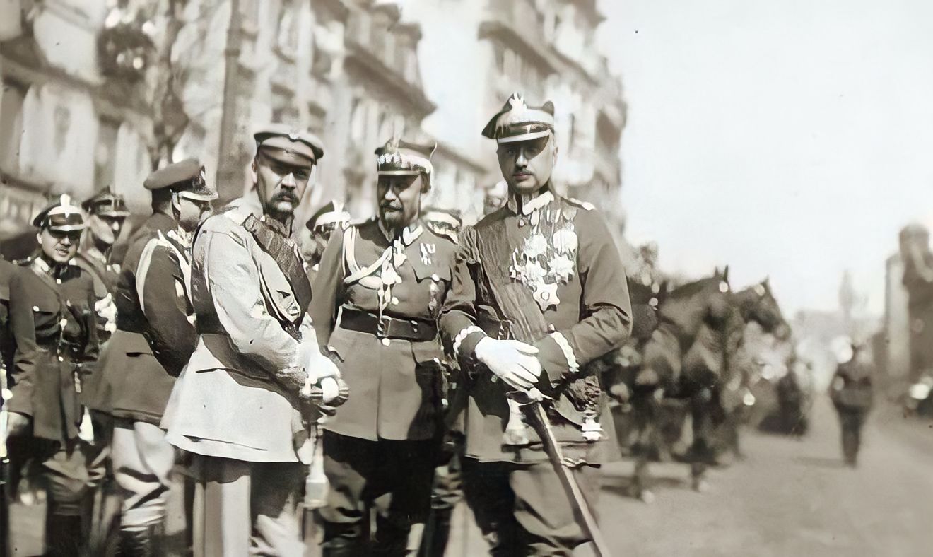 Generał Kazimierz Sosnkowski, generał Tadeusz Rozwadowski , marszałęk Józef Piłsudski